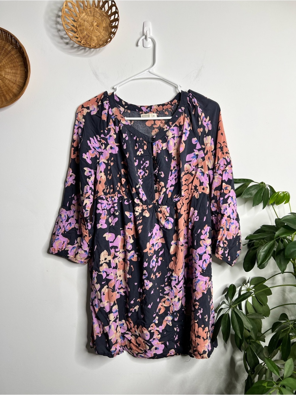 Old Navy Maturity Tunic Size Medium